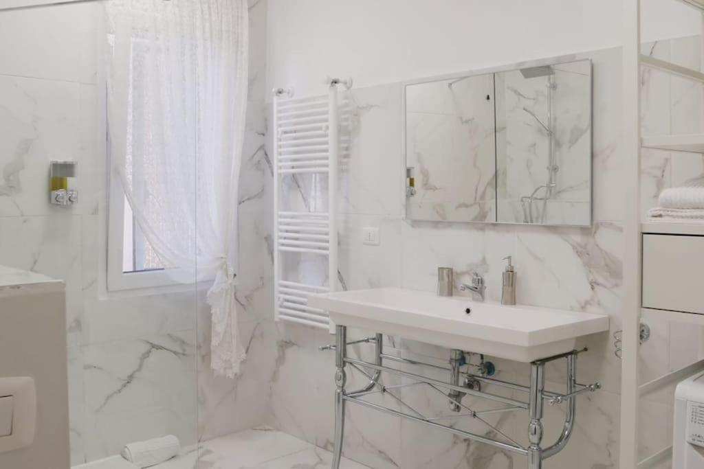 Apartment With Terrace In Chioggia'S Main Square Bagian luar foto