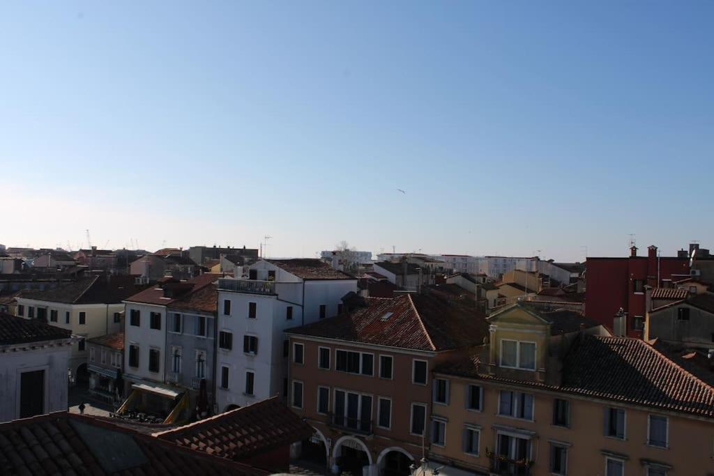 Apartment With Terrace In Chioggia'S Main Square Bagian luar foto